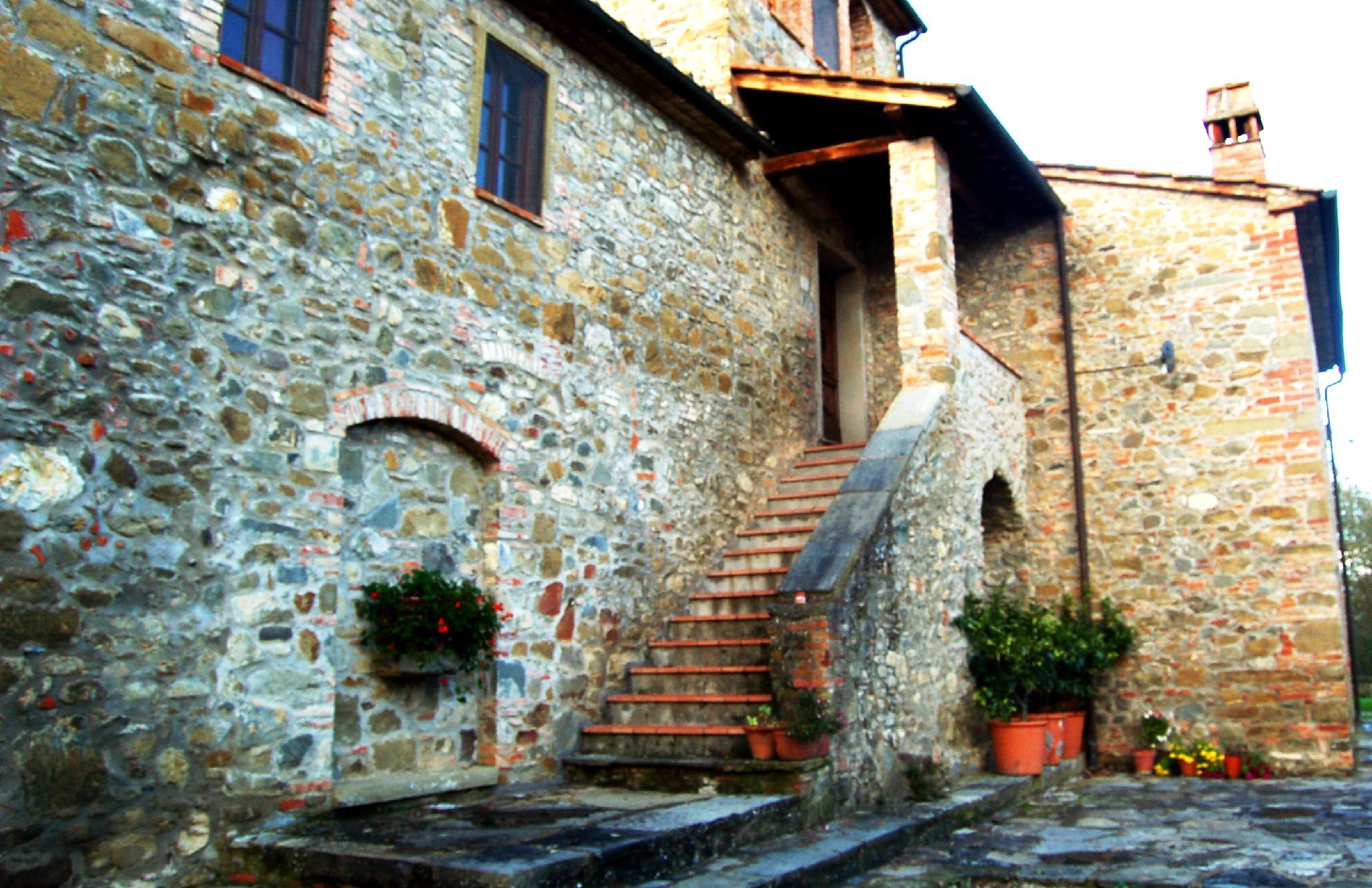 Foto ground floor apartment in the middle of Tuscany