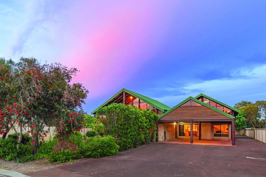 Book Swallows Nest – Best Hotel in Margaret River