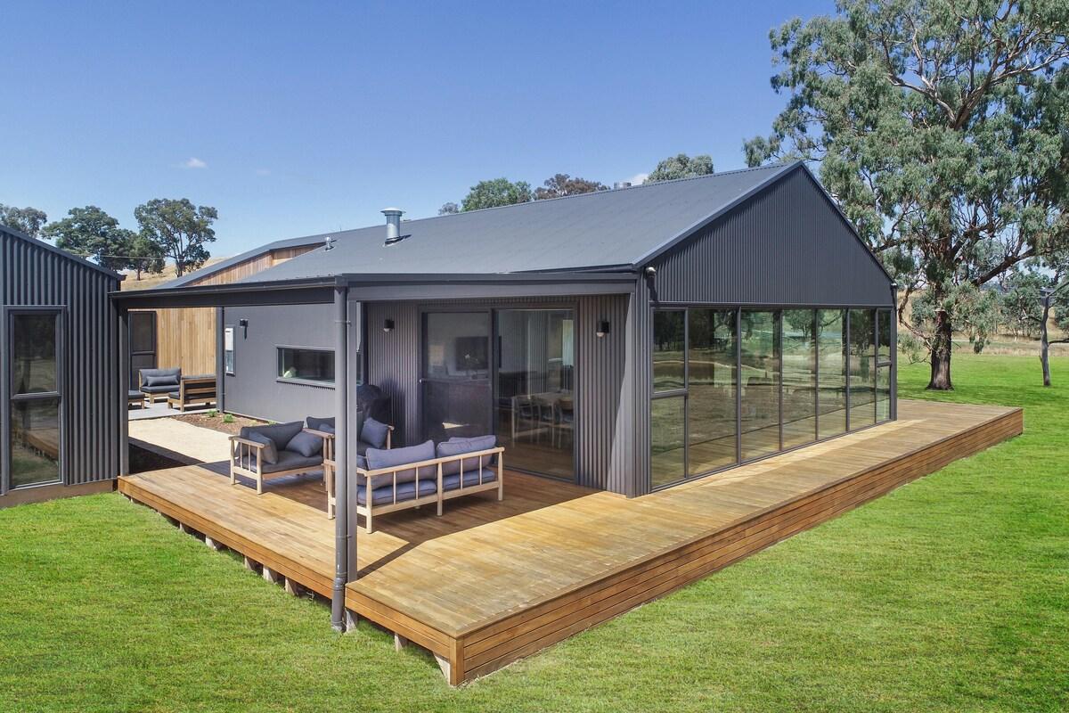 Book Lawson Lodge – Modern home minutes from Lake – Best Hotel in Mansfield