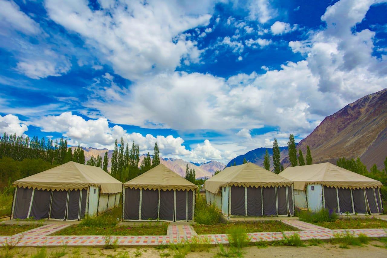 Book Nubra Escapes – Best Hotel in Hundar