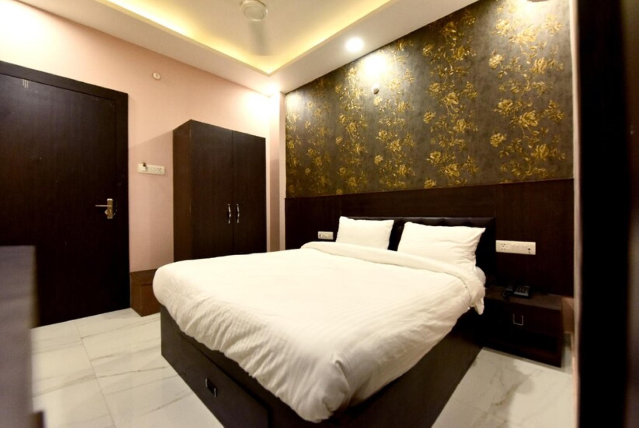 Book Hotel VK INN (Prayagraj,UP) – Best Hotel in Allahabad