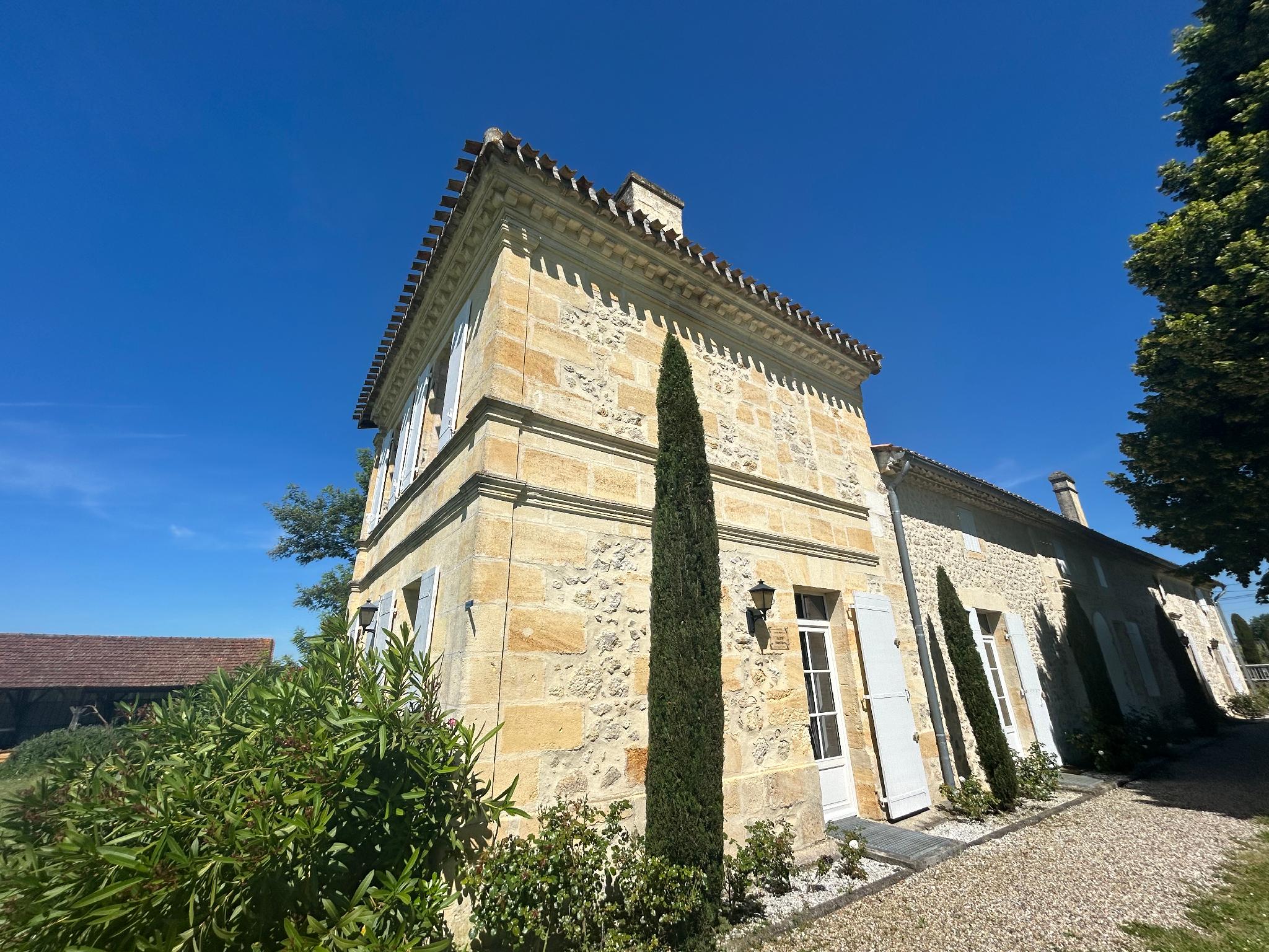 Book La Suite Gustave proche Bordeaux – Best Hotel in Salleboeuf
