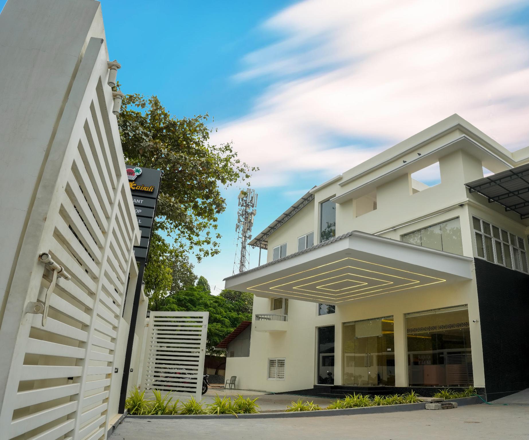 Book Hotel Kairali – Best Hotel in Kodungallur