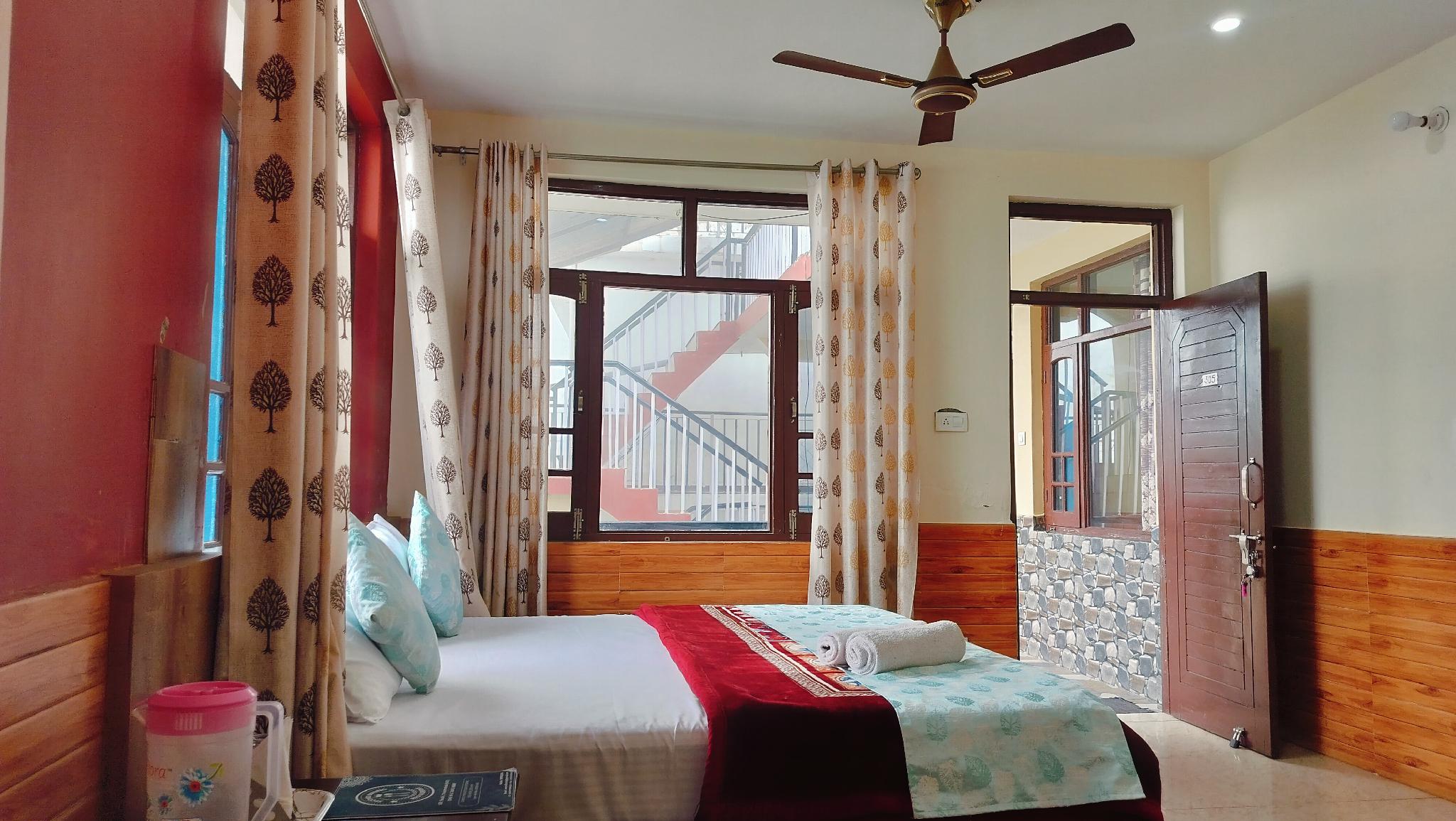 Book Second Inning Homestay – Best Hotel in Dharamshala
