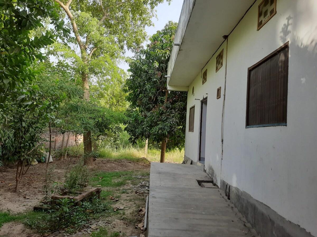 Book Nature Homestay – Best Hotel in Varanasi