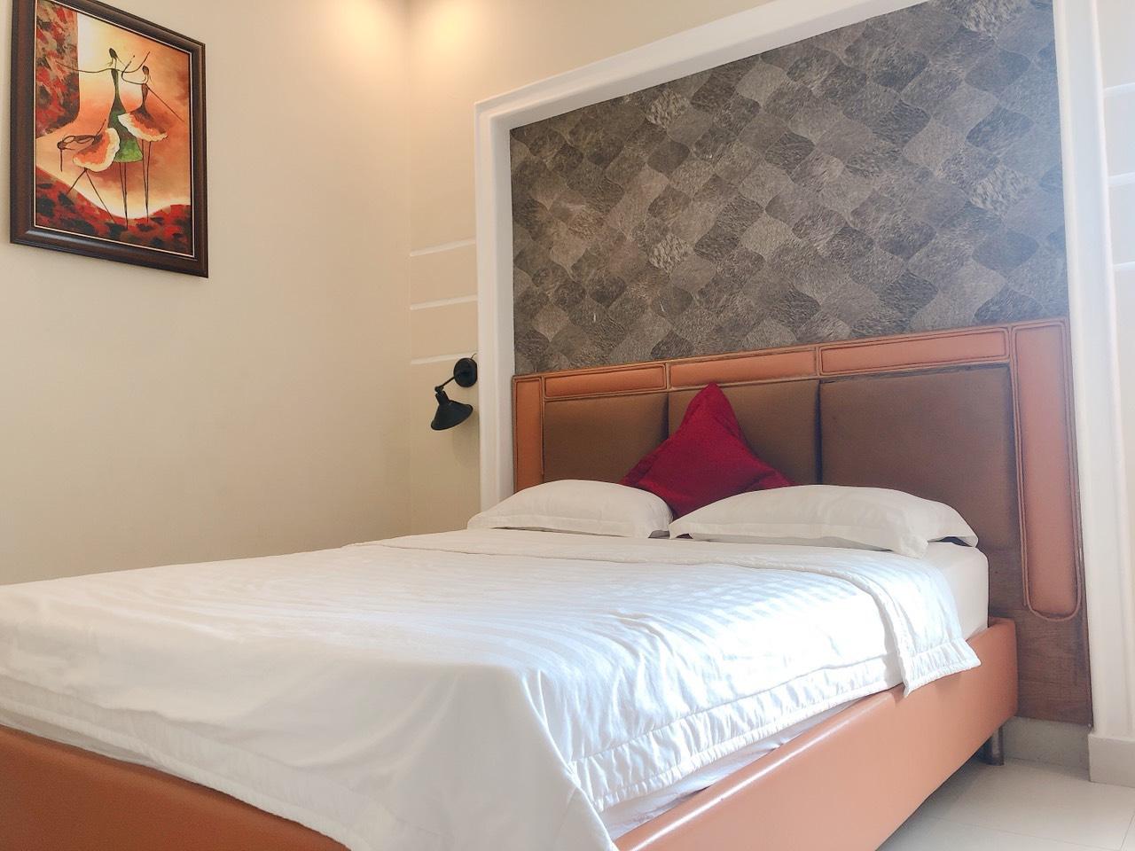 Book ROYAL HOTEL. – Best Hotel in Ho Chi Minh City