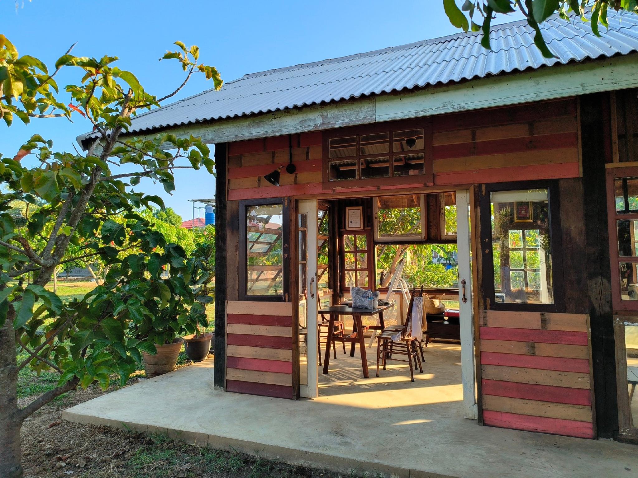 Book Shine Villa Sukhothai – Best Hotel in Sukhothai