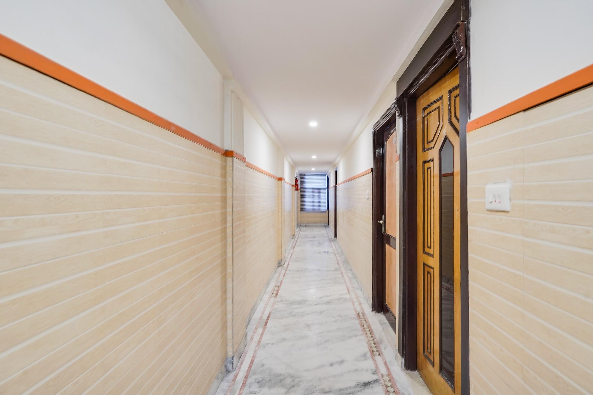 Book HOTEL O 4 SQUARE A LUXURY ROOMS NEAR RDC MAIN MARKET – Best Hotel in New Delhi and NCR