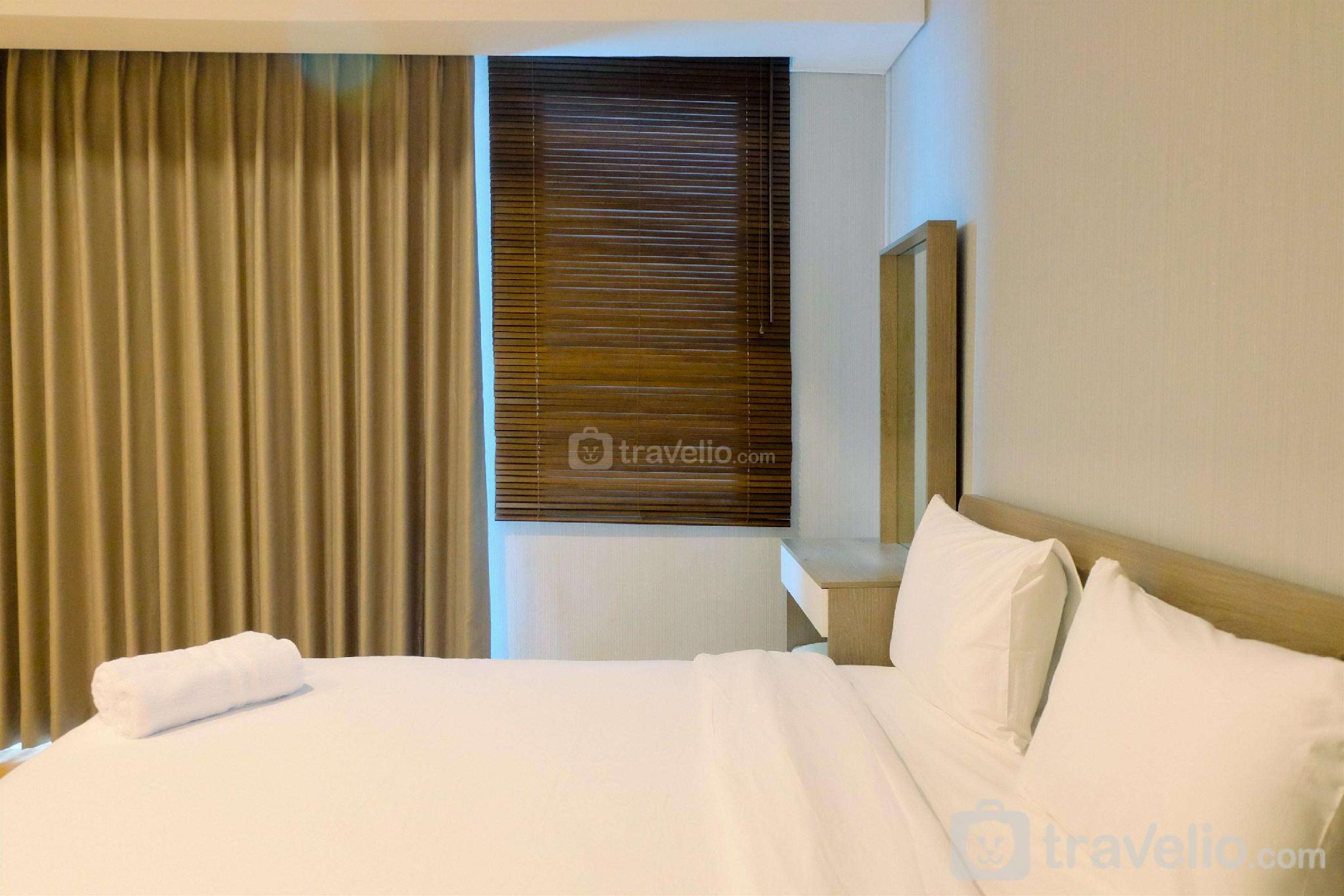 Book Homey Studio Room at Capitol Suites By Travelio – Best Hotel in Jakarta