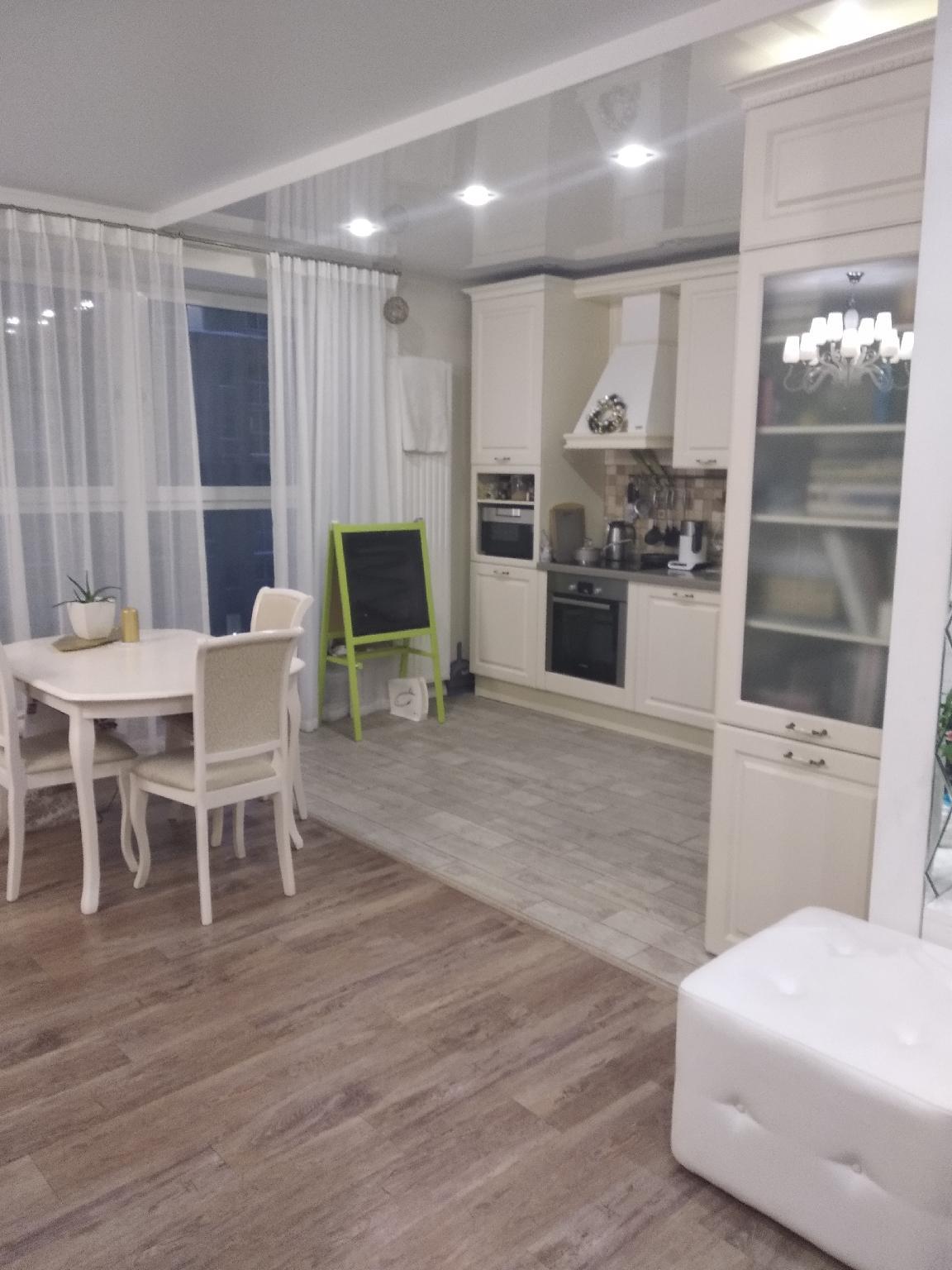 Book Modern Novosibirsk-microdistrict European Coast – Best Hotel in Novosibirsk