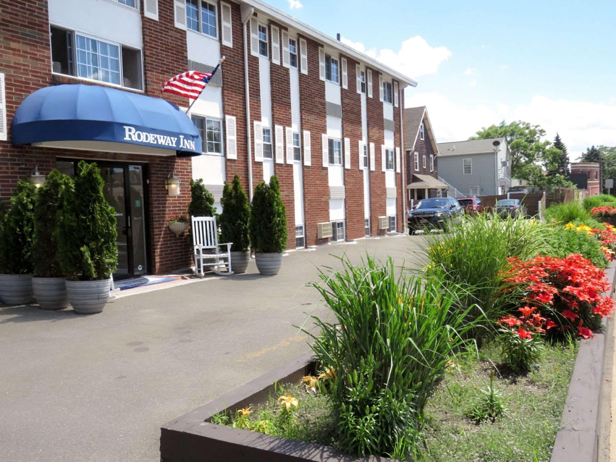 Rodeway Inn Logan International Airport Stop at Rodeway Inn Logan International Airport to discover the wonders of Boston (MA). Offering a variety of facilities and services, the hotel provides all you need for a good nights sleep. All the