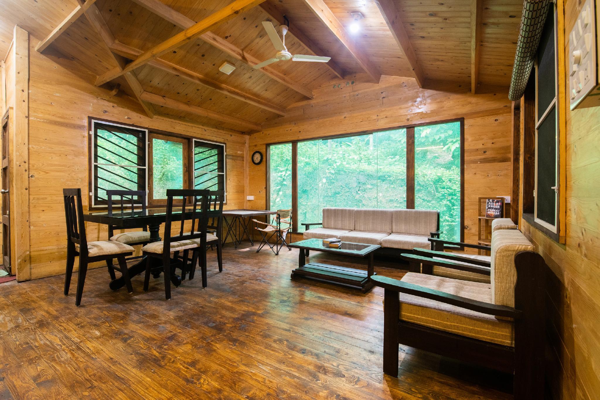 OYO Home 64492 Trekking Trails - Wood House, Wayanad