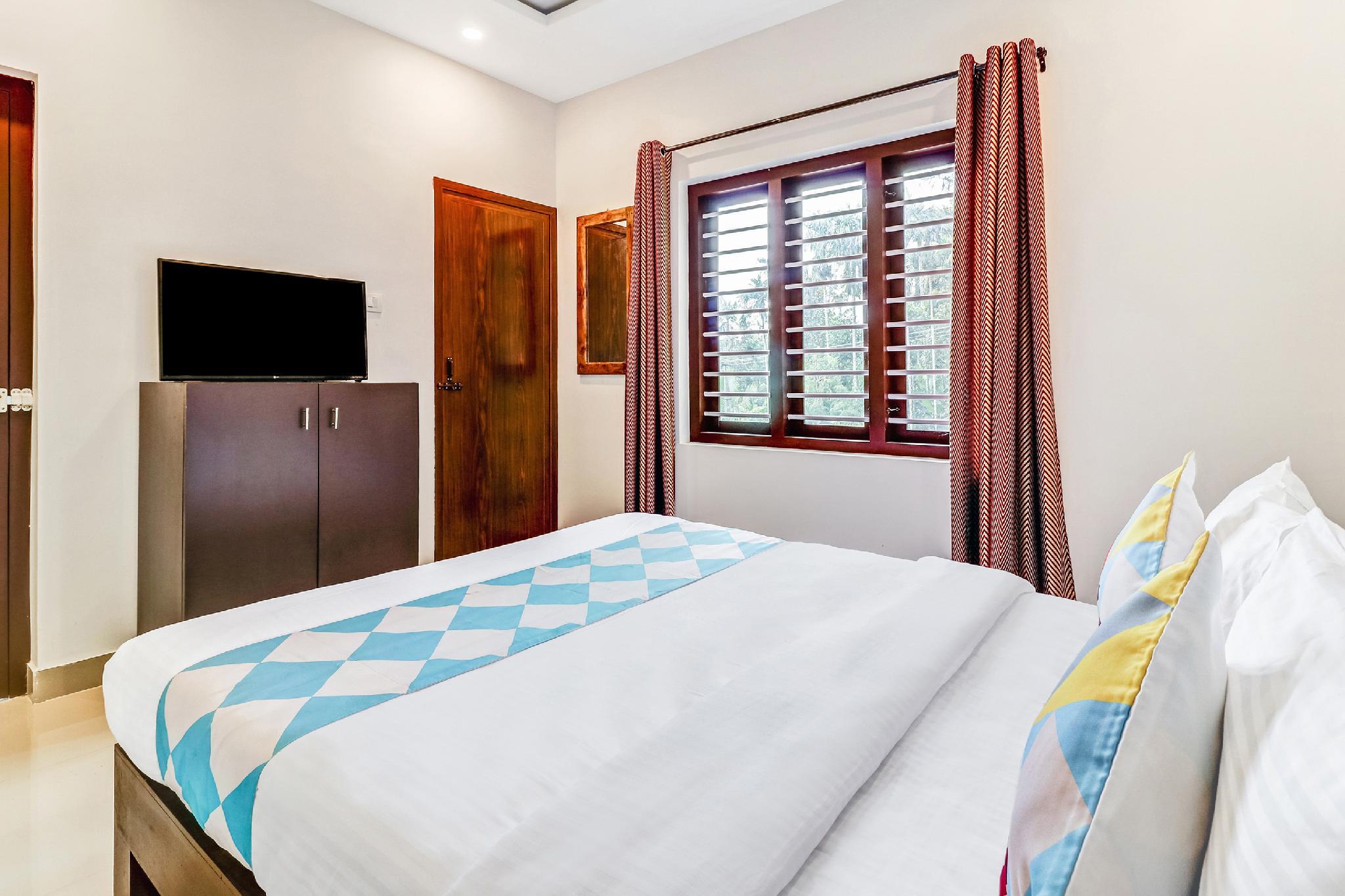 This photo about OYO Home 62391 Green Landiya Stay Near Edakkal Cave shared on HyHotel.com