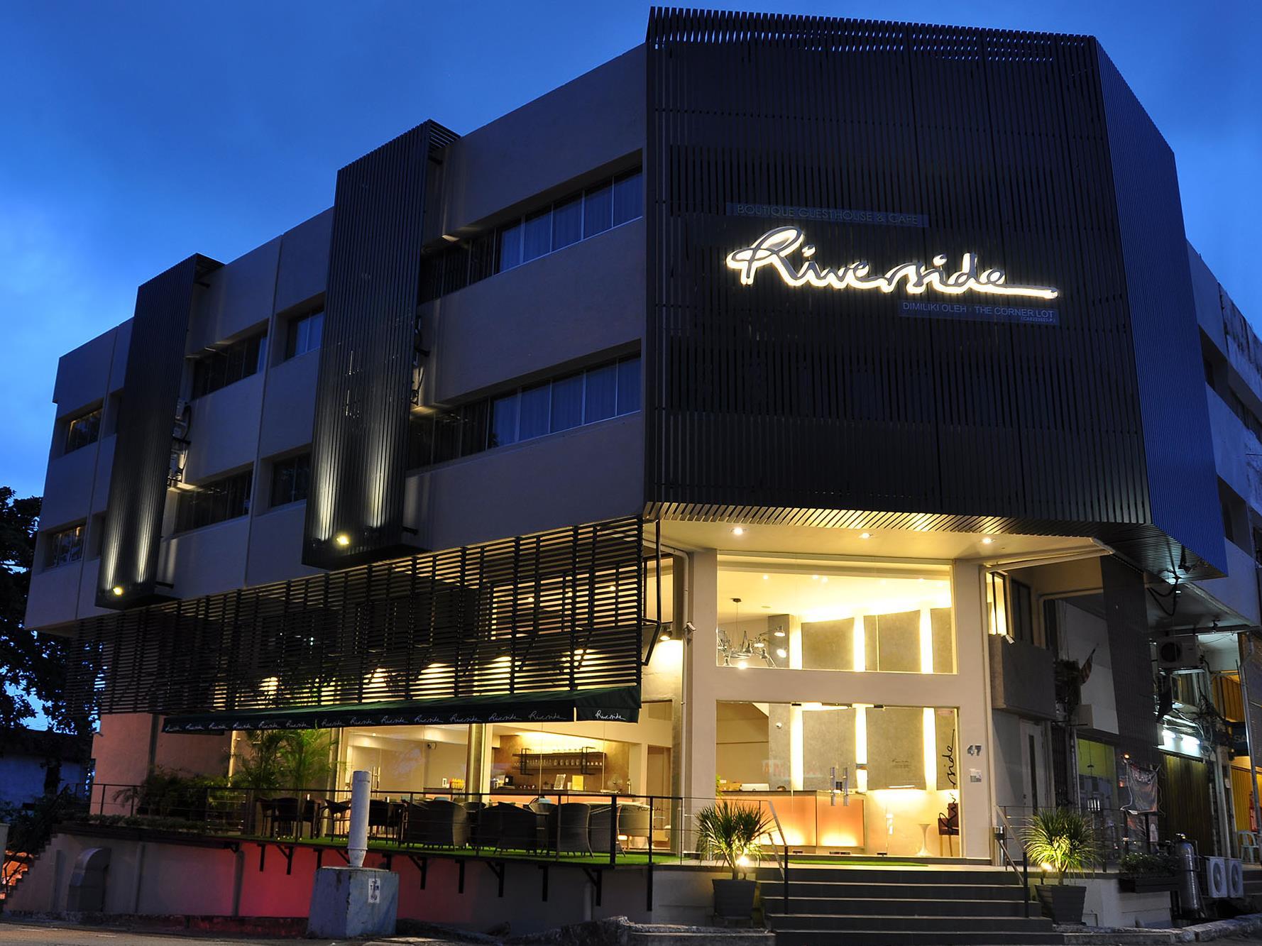 Riverside Boutique Guesthouse Set in a prime location of Kuantan, Riverside Boutique Guesthouse puts everything the city has to offer just outside your doorstep. The hotel offers a wide range of amenities and perks to ensure you h