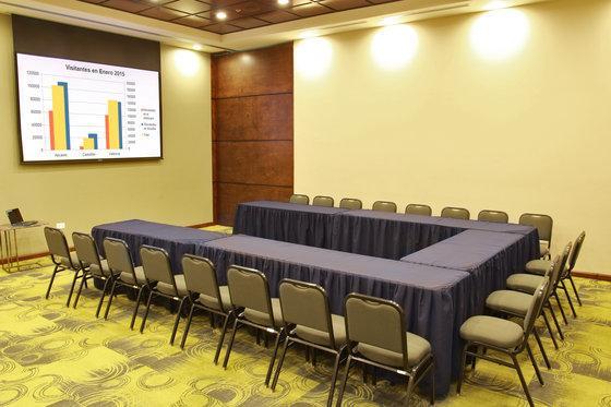 This photo about Holiday Inn Express & Suites Mexicali shared on HyHotel.com