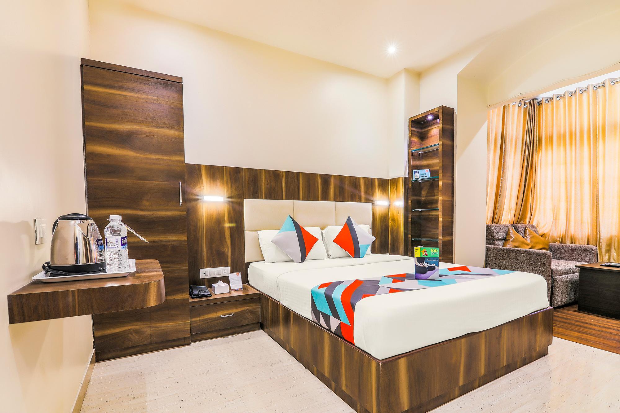 FabExpress Abad Inn, Mumbai