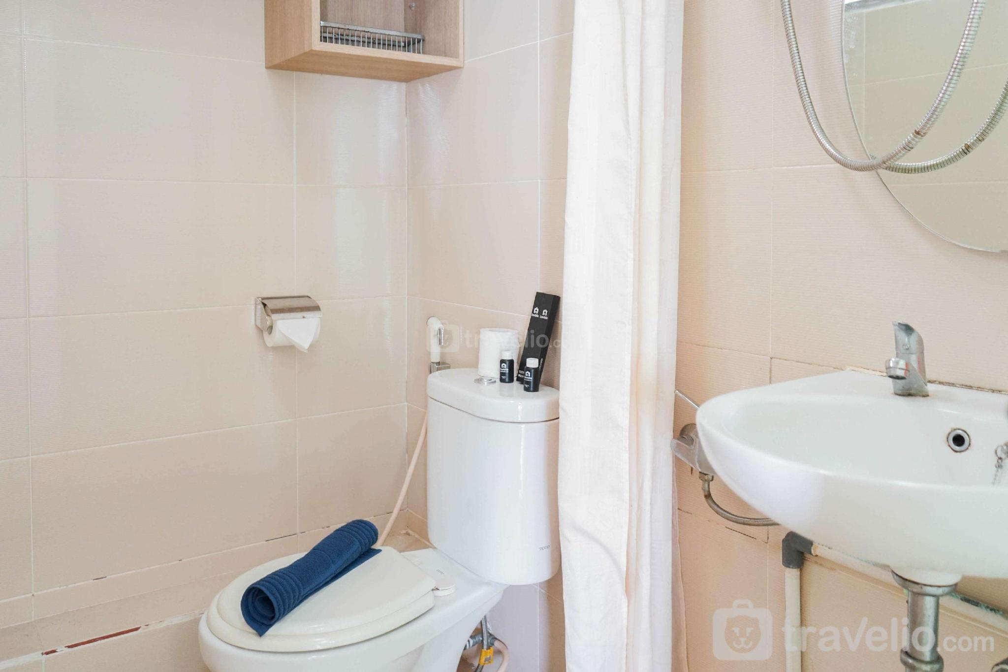 Slide image 1 for Spacious Studio Apt at Green Bay Pluit By Travelio