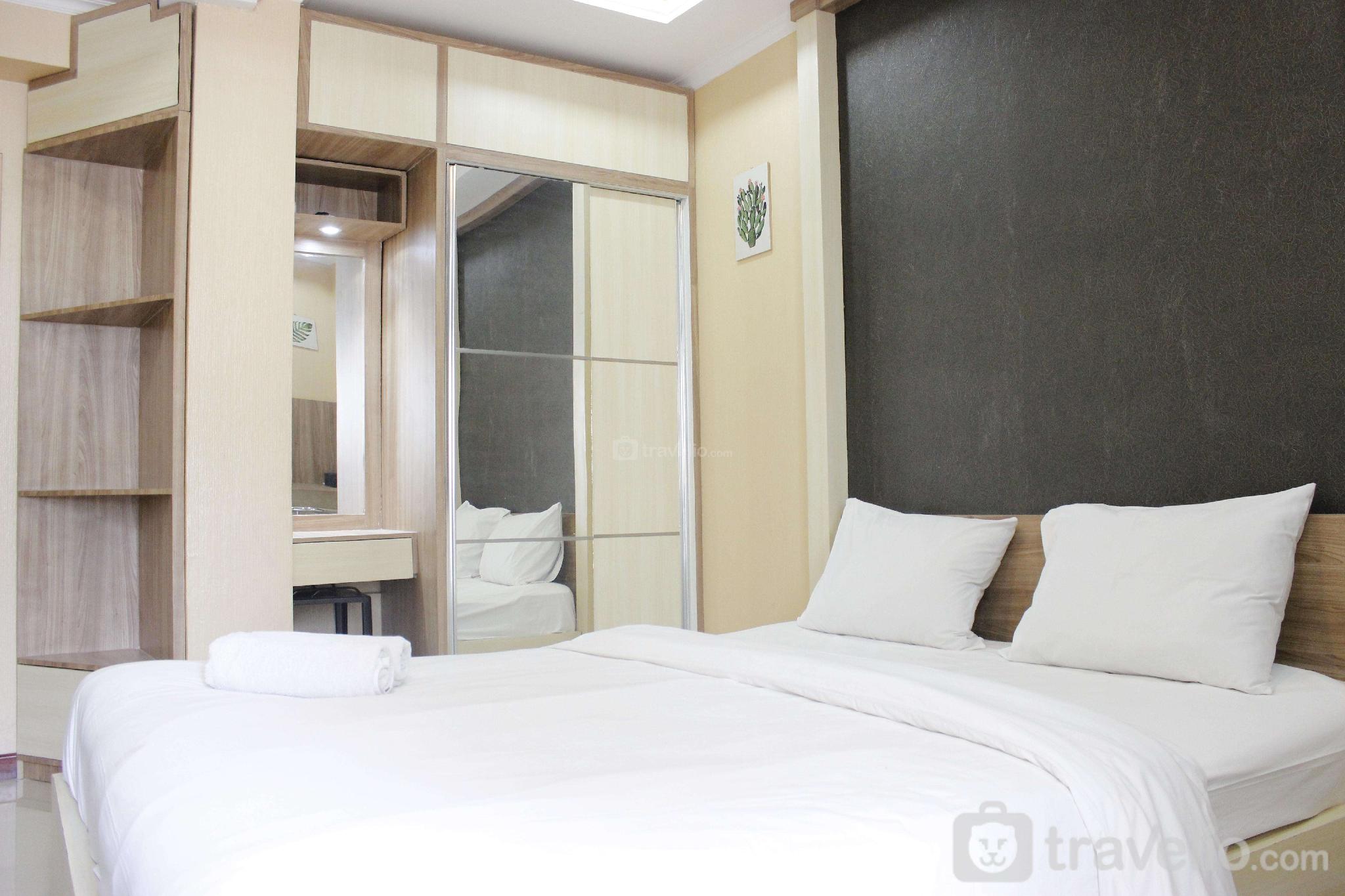 Minimalist Studio Gateway Apt Cicadas By Travelio