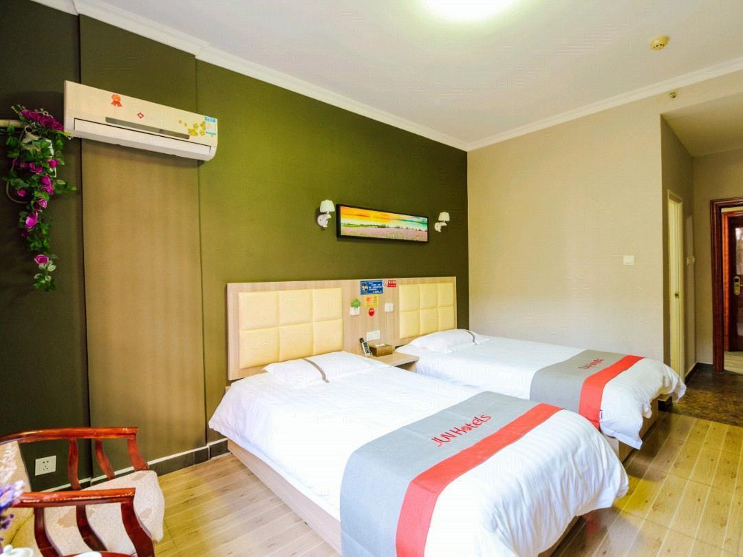This photo about Jun Hotel Jiangxi Shangrao Xinzhou District Yisheng Square shared on HyHotel.com