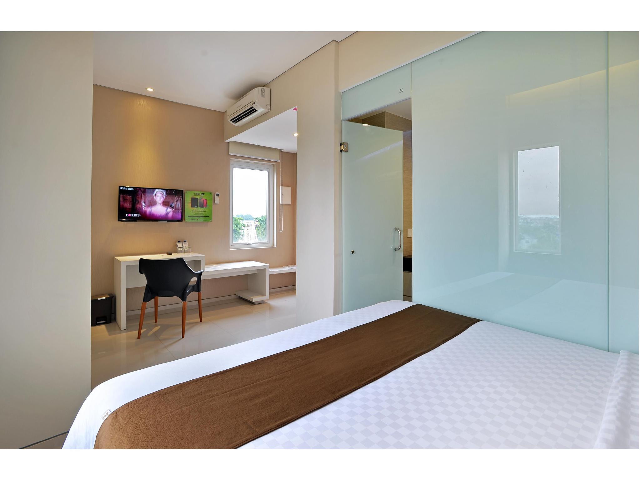 The Life Hotels City Center The Life Hotels is a popular choice amongst travelers in Surabaya, whether exploring or just passing through. The property features a wide range of facilities to make your stay a pleasant experience. 