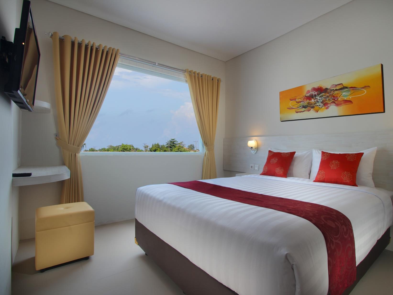 The Rinaya Canggu Located in Canggu, Litus Rinaya Canggu is a perfect starting point from which to explore Bali. The hotel offers a wide range of amenities and perks to ensure you have a great time. All the necessary f