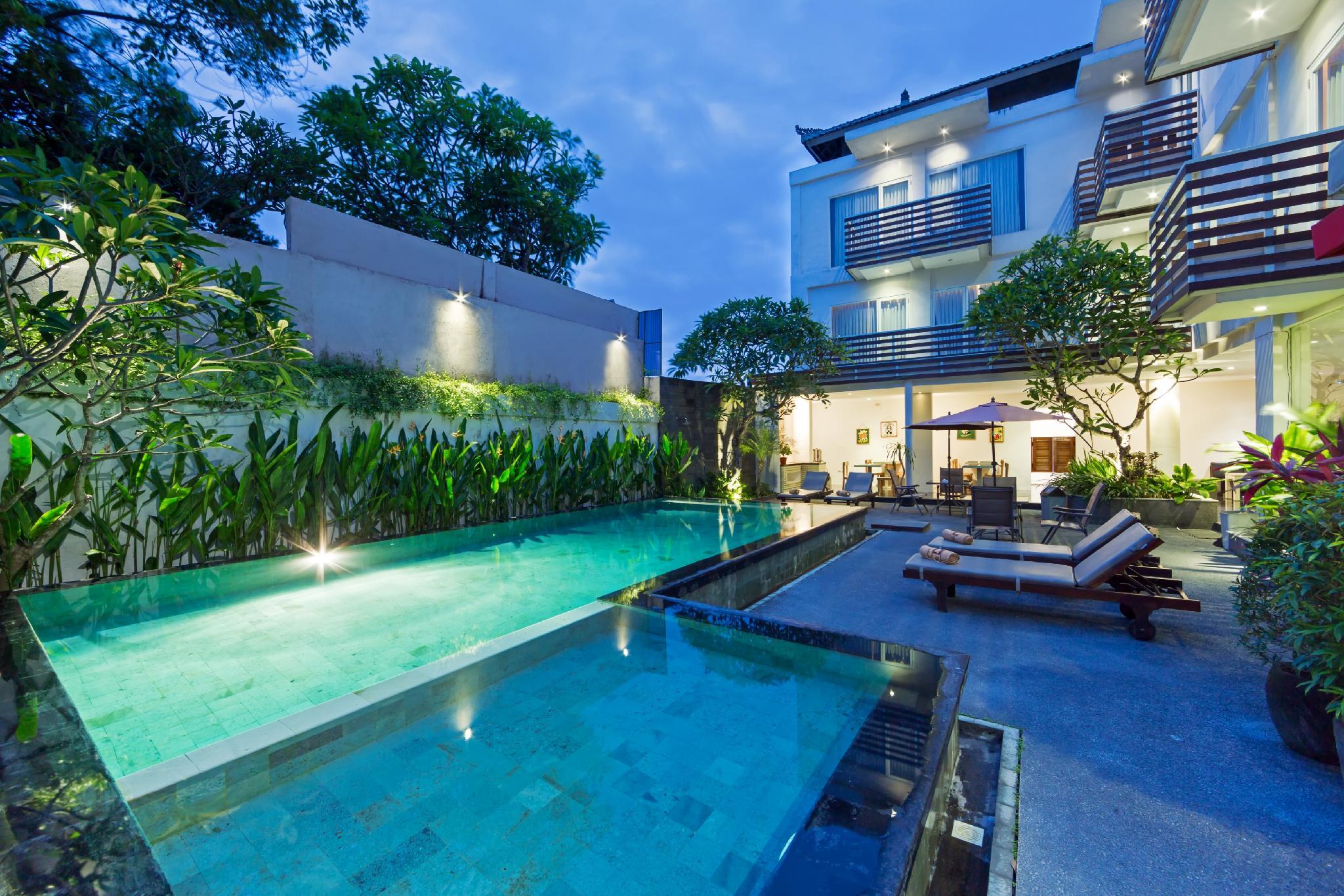 The Rinaya Canggu Located in Canggu, Litus Rinaya Canggu is a perfect starting point from which to explore Bali. The hotel offers a wide range of amenities and perks to ensure you have a great time. All the necessary f