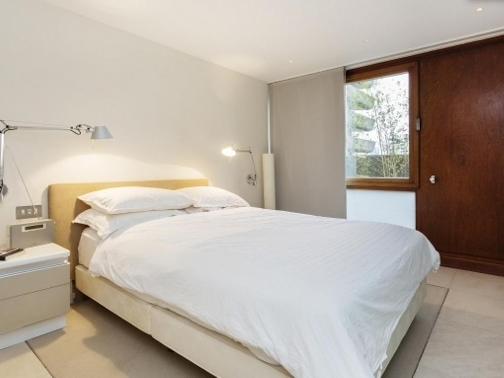 This photo about Veeve - Penthouse Seddon House shared on HyHotel.com