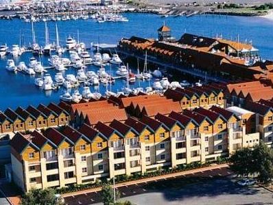 Hillarys Harbour Resort Set in a prime location of Perth, Hillarys Harbour Resort puts everything the city has to offer just outside your doorstep. The hotel offers a high standard of service and amenities to suit the indivi