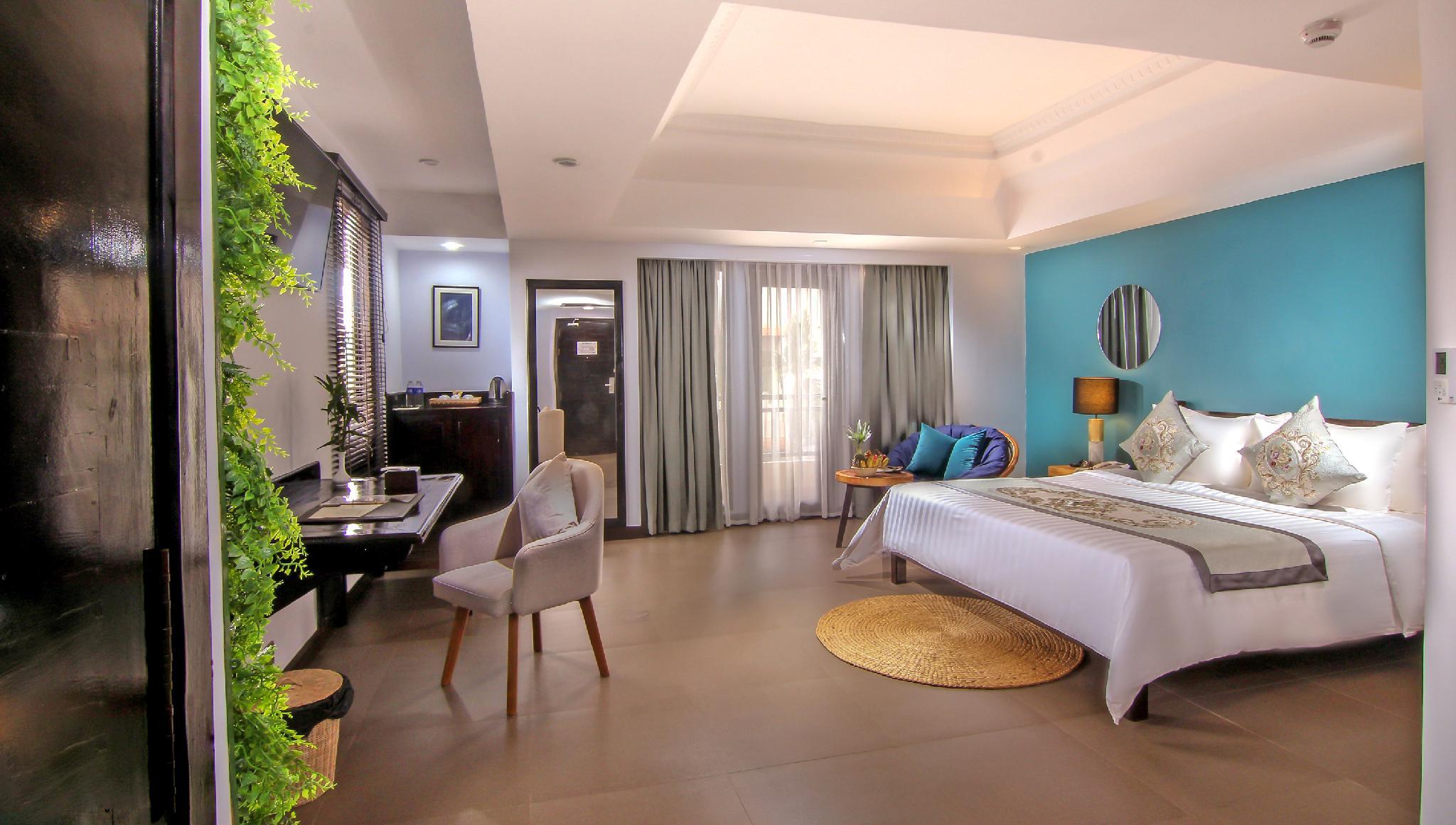 Treasure Oasis Hotel Treasure Oasis Hotel is perfectly located for both business and leisure guests in Siem Reap. Offering a variety of facilities and services, the hotel provides all you need for a good nights sleep. To