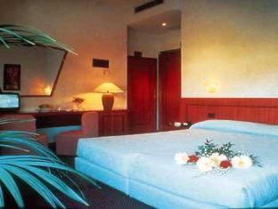 Hotel Nettunia Best Western Hotel Nettunia is a popular choice amongst travelers in Rimini, whether exploring or just passing through. The hotel has everything you need for a comfortable stay. Service-minded staff w