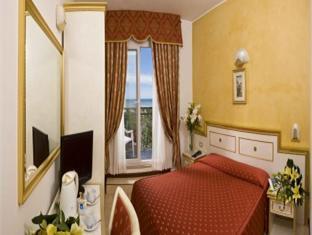 Hotel King The 3-star Hotel King offers comfort and convenience whether youre on business or holiday in Rimini. The hotel offers a high standard of service and amenities to suit the individual needs of all trav