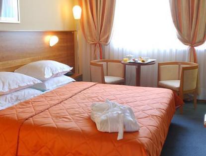 This photo about Park, Hotel & Entertainment shared on HyHotel.com