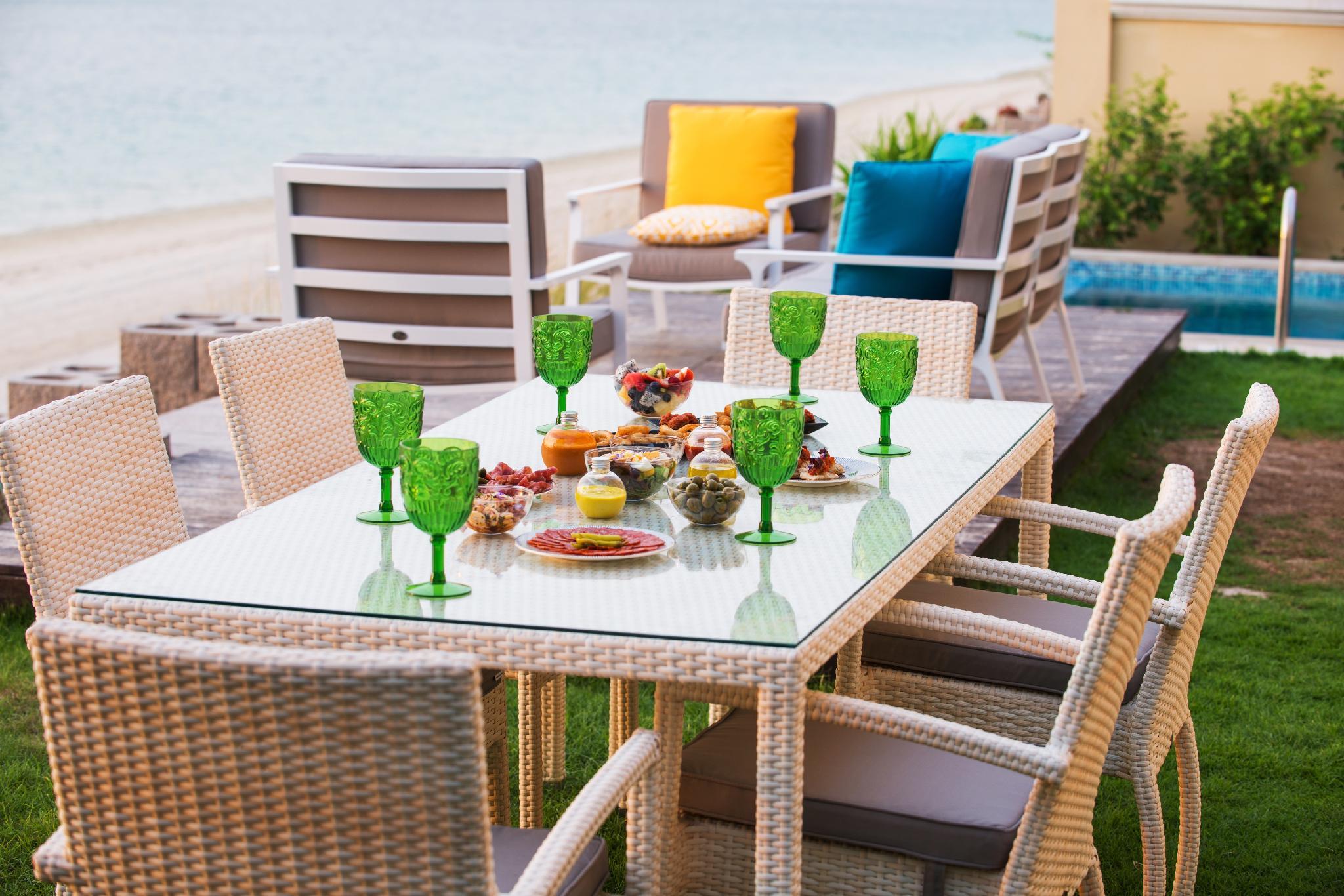 This photo about Dream Inn Dubai Apartments - Palm Villa Frond E shared on HyHotel.com