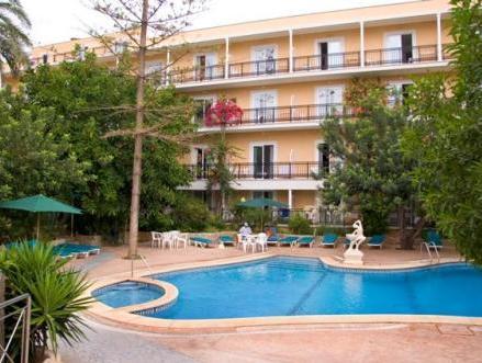 Morlans Garden Morlans Garden is a popular choice amongst travelers in Paguera, whether exploring or just passing through. Featuring a complete list of amenities, guests will find their stay at the property a comfor