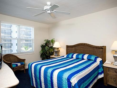 GullWing Beach Resort Located in Fort Myers Beach, Gullwing Beach Resort is a perfect starting point from which to explore Fort Myers Beach (FL). Offering a variety of facilities and services, the hotel provides all you ne