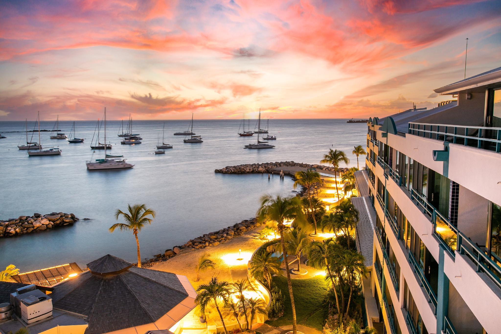 Royal Palm Beach By Diamond Resorts Royal Palm Beach By Diamond Resorts is conveniently located in the popular Simpson Bay area. Featuring a complete list of amenities, guests will find their stay at the property a comfortable one. Free