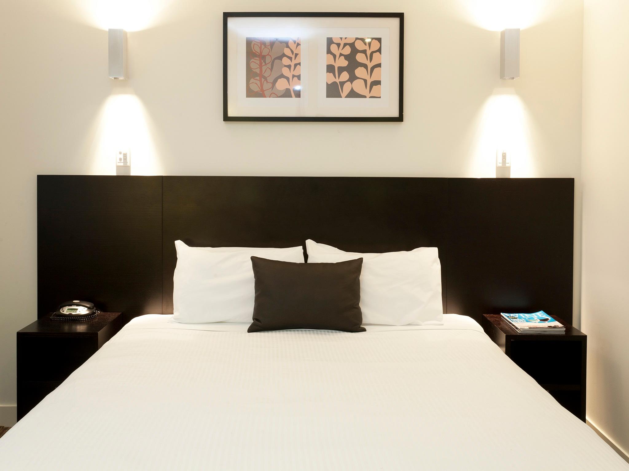 Causeway 353 Hotel Set in a prime location of Melbourne, Causeway 353 Hotel puts everything the city has to offer just outside your doorstep. The hotel offers a high standard of service and amenities to suit the individ