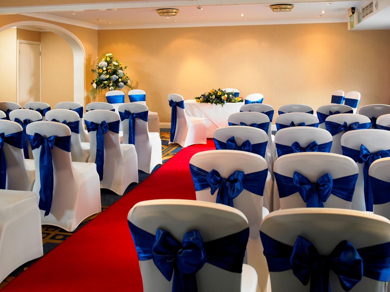 The Basingstoke Country Hotel The Basingstoke Country Hotel is perfectly located for both business and leisure guests in Basingstoke. The hotel offers a wide range of amenities and perks to ensure you have a great time. Take advan