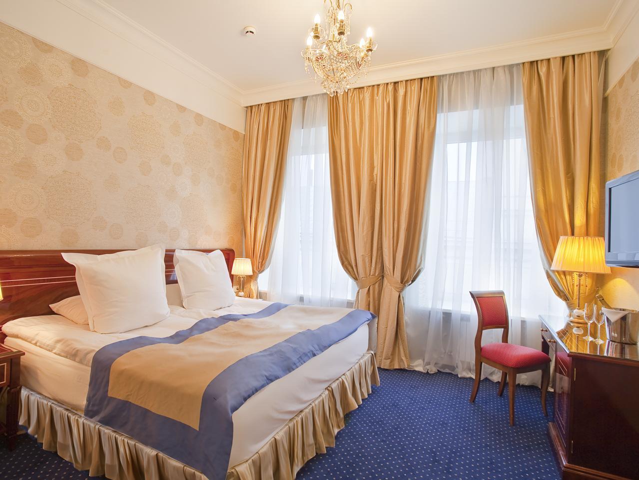 Golden Triangle Boutique Hotel Located in Tsentralny District, Golden Triangle Boutique Hotel is a perfect starting point from which to explore Saint Petersburg. The hotel has everything you need for a comfortable stay. Facilities 