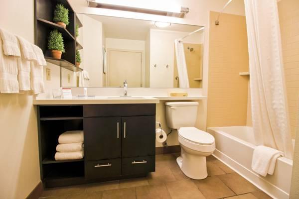 Sonesta Simply Suites St Louis Earth City Candlewood Suites Saint Louis is a popular choice amongst travelers in Saint Louis (MO), whether exploring or just passing through. The hotel offers a wide range of amenities and perks to ensure you h