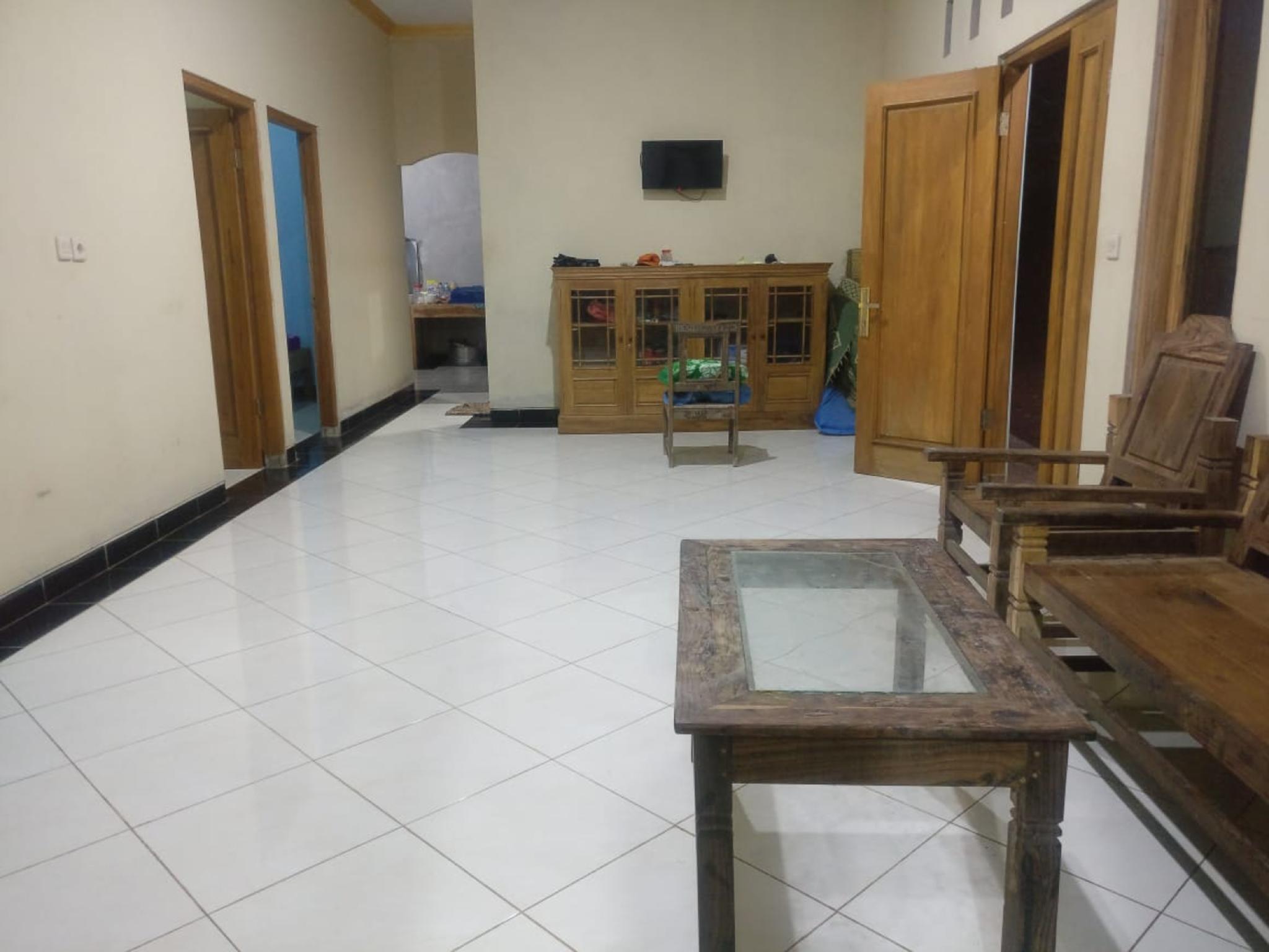 imron homestay