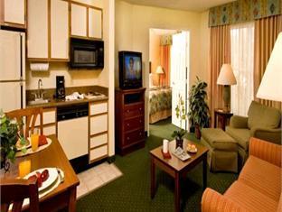 The Palms Hotel and Villas