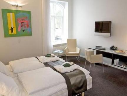 Comwell Kellers Park Ideally located in the prime touristic area of Borkop, Comwell Hotel Kellers Park Vejle promises a relaxing and wonderful visit. Featuring a complete list of amenities, guests will find their stay at 