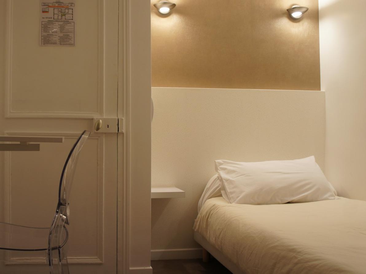 Nation Montmartre Hotel Ideally located in the prime touristic area of 18th - Sacre Coeur - Montmartre, Nation Montmartre Hotel promises a relaxing and wonderful visit. The hotel has everything you need for a comfortable sta