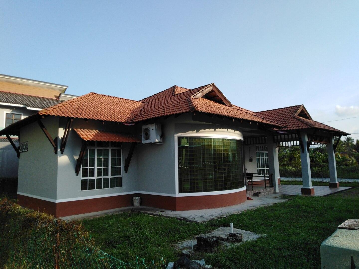 Homestay kok lanas Fiena taman sekawan 