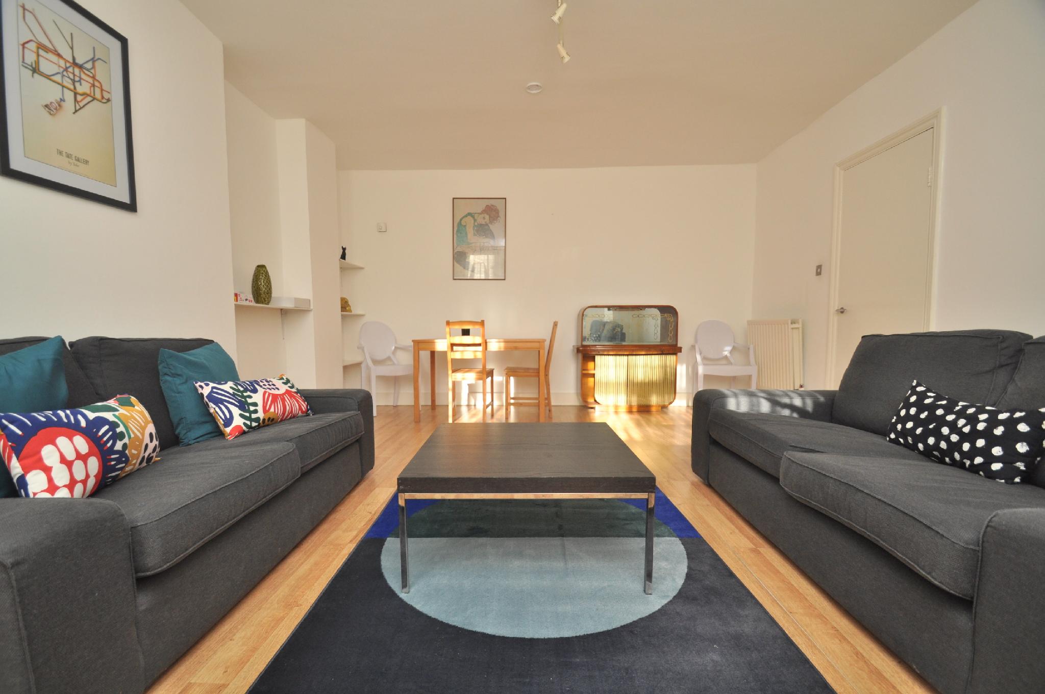 Hotel image for Large Garden flat in the heart of Islington