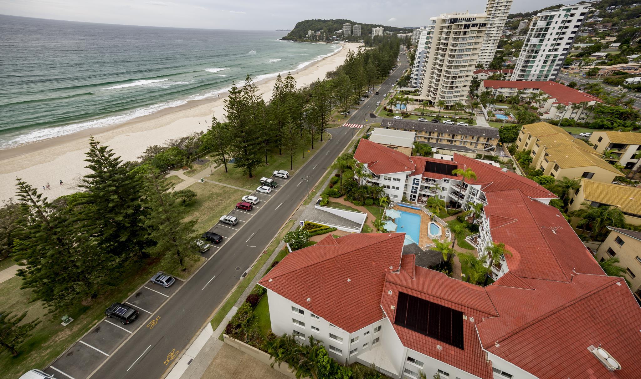 Le Beach Apartments Stop at Le Beach Apartments to discover the wonders of Gold Coast. The property features a wide range of facilities to make your stay a pleasant experience. Take advantage of the hotels free Wi-Fi in