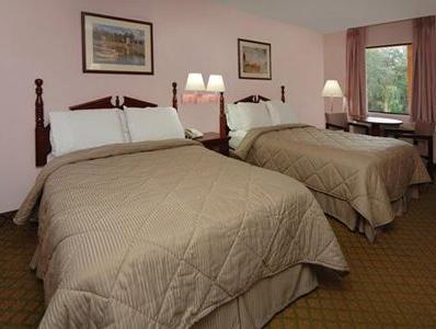 Quality Inn Crystal River Set in a prime location of Crystal River (FL), Quality Inn Crystal River puts everything the city has to offer just outside your doorstep. Both business travelers and tourists can enjoy the hotels fa