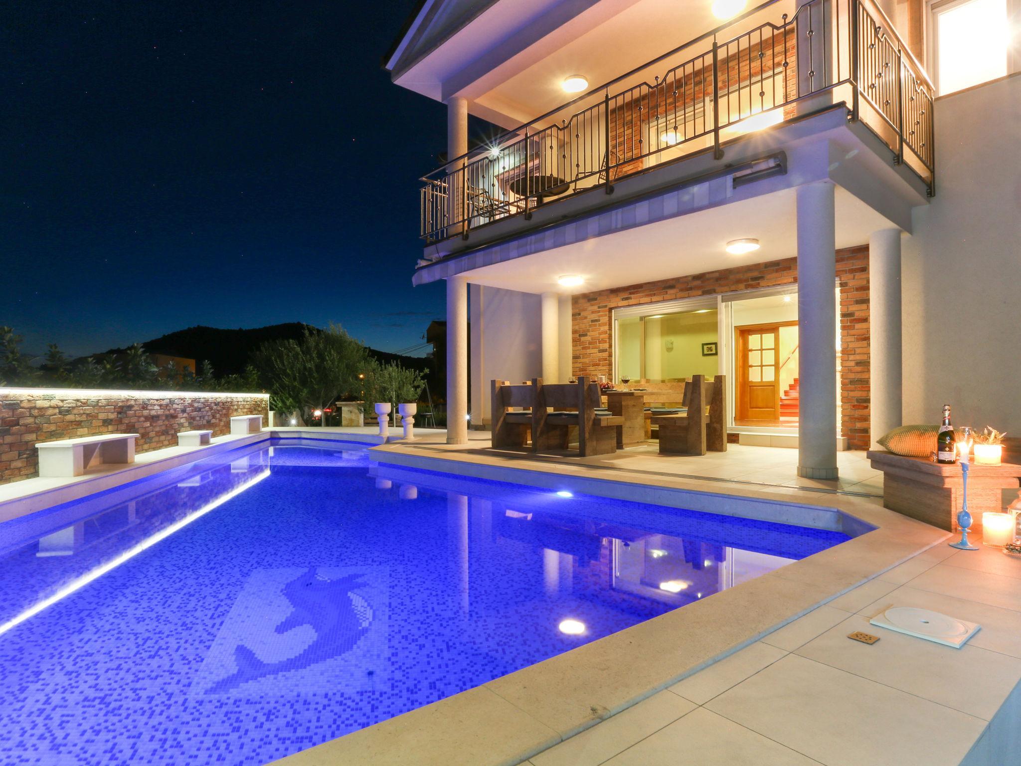 Pleasant Villa in Poljica by the Sea, Marina