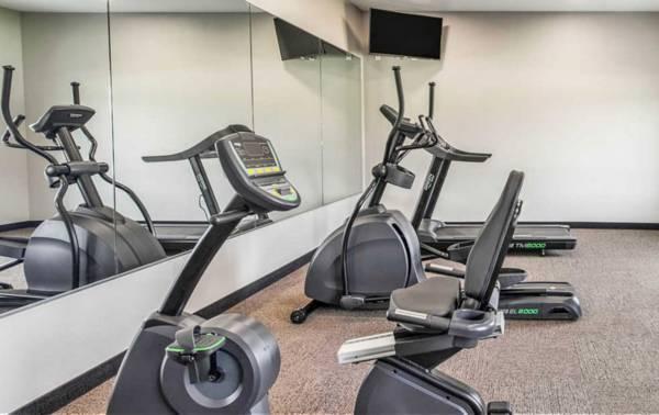 Sleep Inn & Suites - Gallery image 3